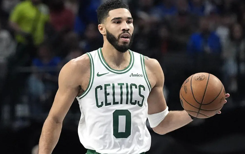 46+16+9！40+12+8！现役最强六边形战士，你配得上7000万年薪